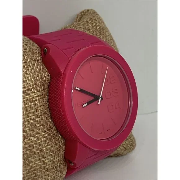 Diesel DZ1439 Unisex Pink Silicone Analog Dial Quartz Genuine Wrist Watch WFH12